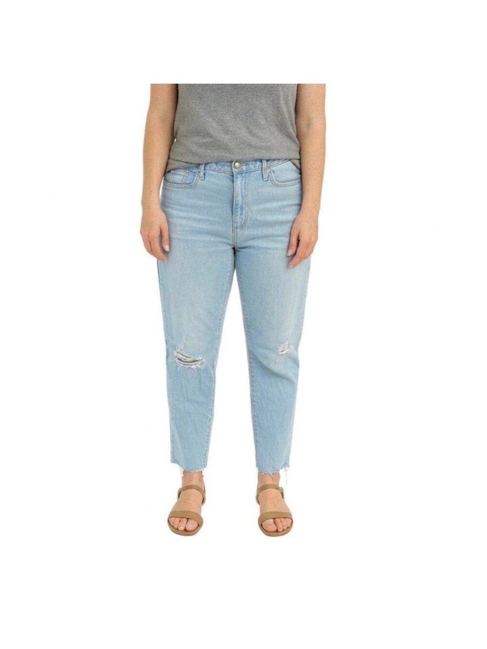 Universal Thread Mid-Rise Boyfriend Jeans in a light wash Size 12/31R NWT